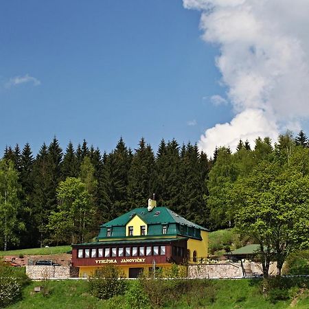 Penzion Vyhlidka Janovicky Броумов Екстер'єр фото