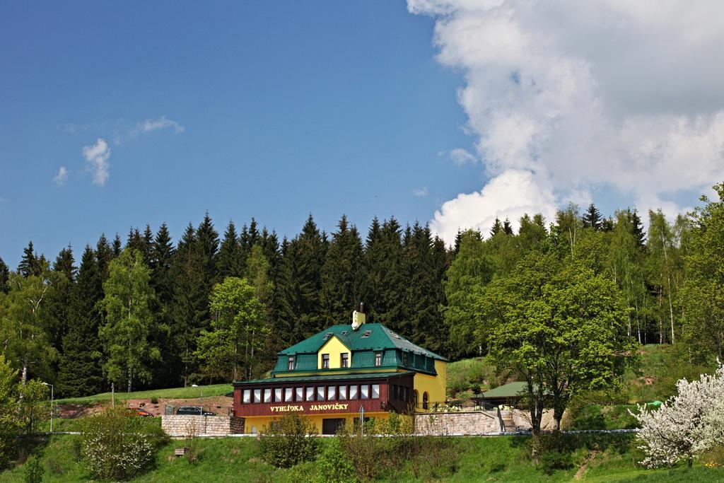 Penzion Vyhlidka Janovicky Броумов Екстер'єр фото